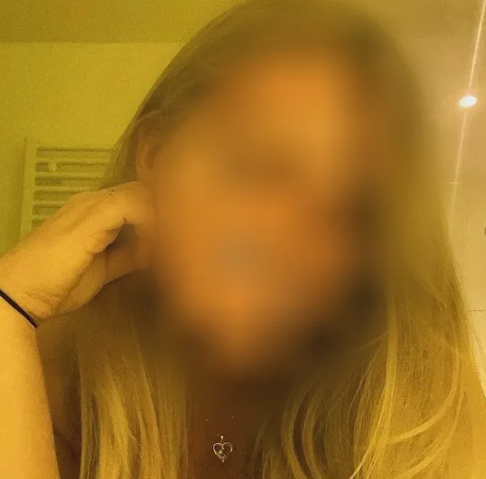 Anna, 30