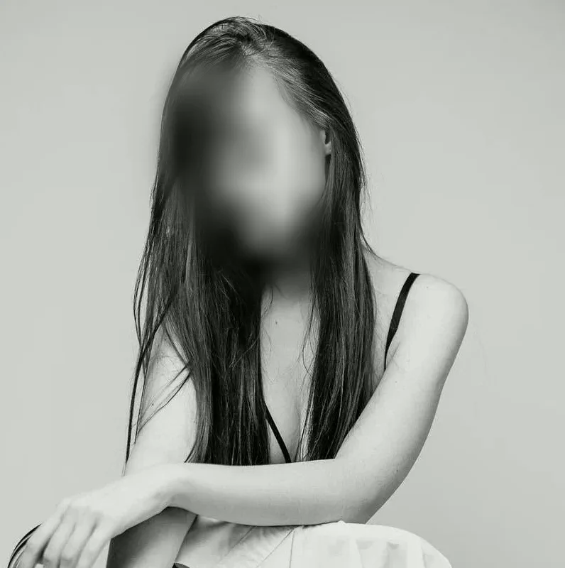 Theresa, 19